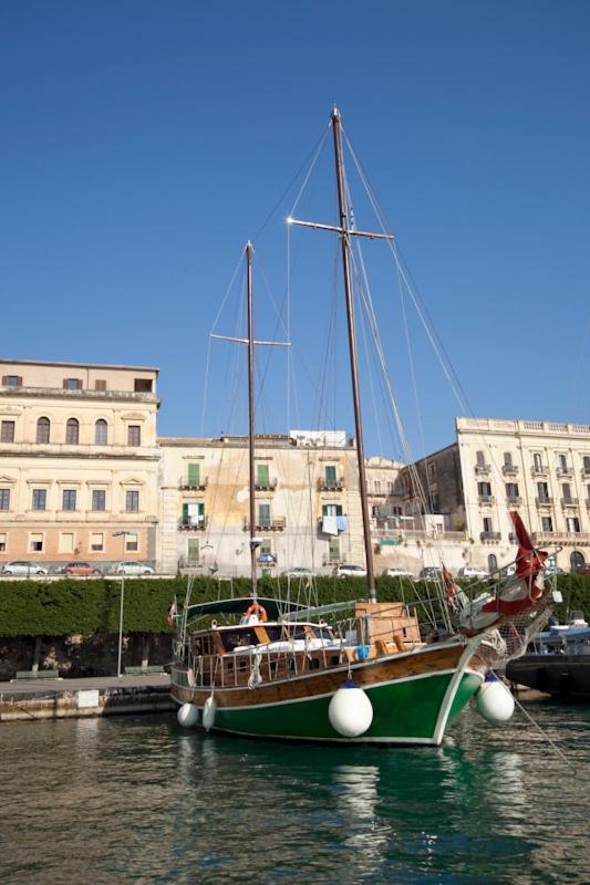 Hôtel Goktuga Boat&Breakfast à Syracuse Extérieur photo